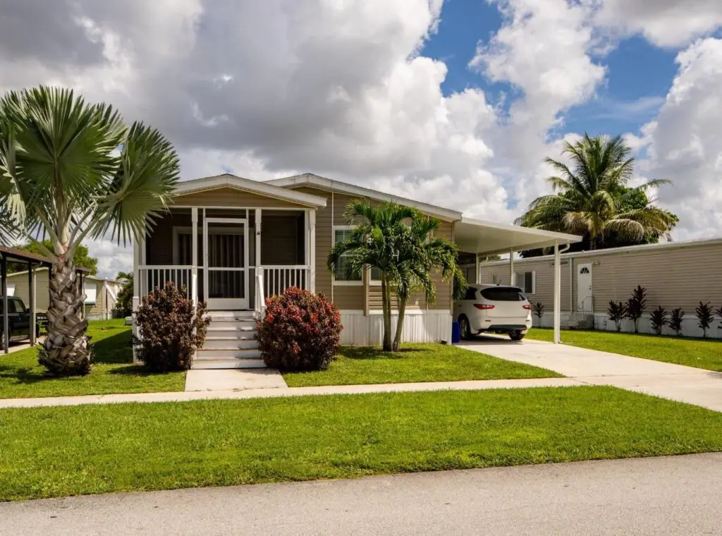 Manufactured home in a suburban setting