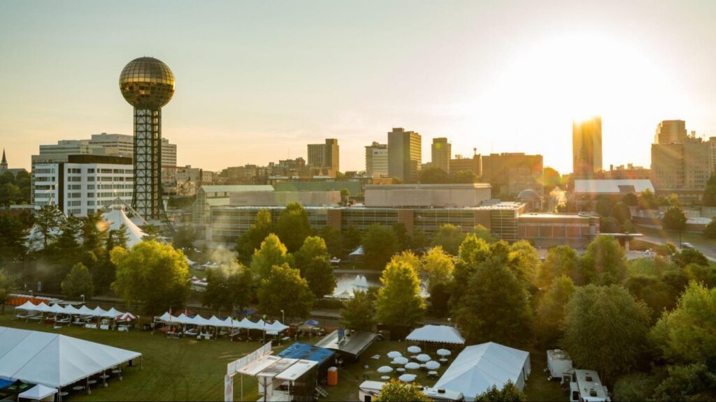 The skyline of Knoxville, Tennessee.