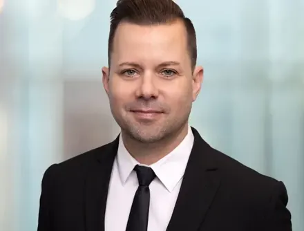 Portrait of Justin Guthrie